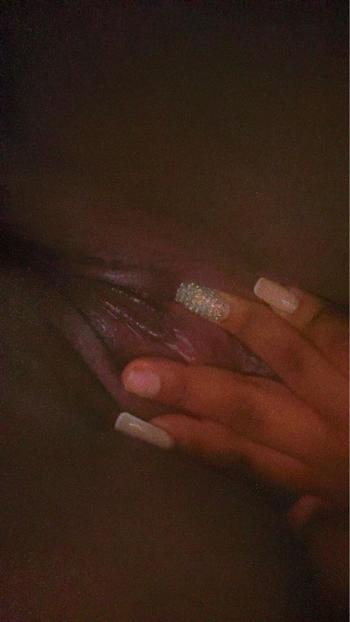 Mara, 24  female escort, Rochester